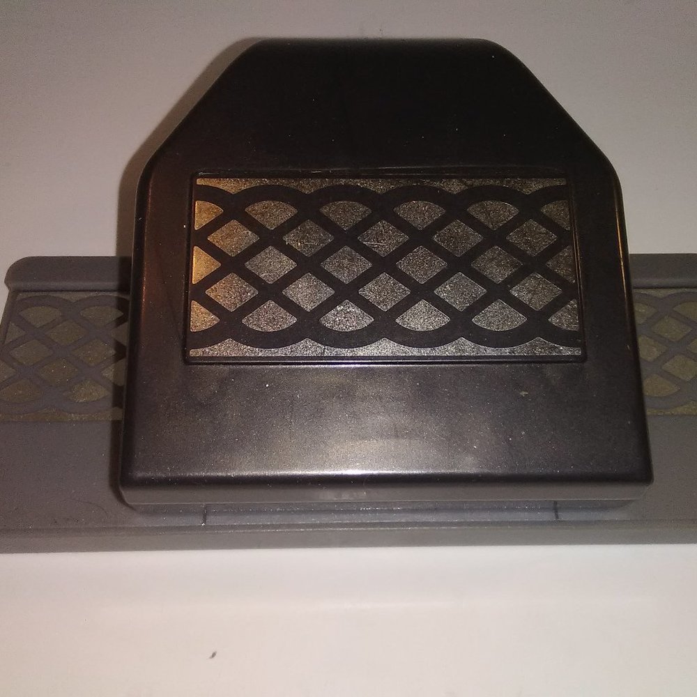 EK Paper embosser Paper Punch Braided design